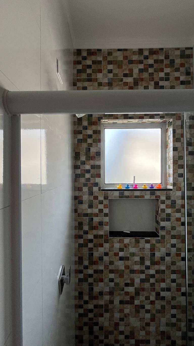 Casa com piscina, 3 quartos 200 metros da praia
