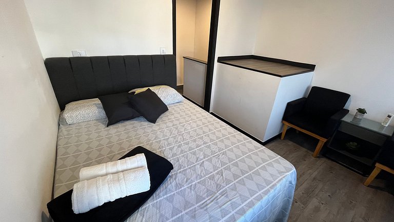 Casa c/ piscina 4 quartos, sendo 3 suítes