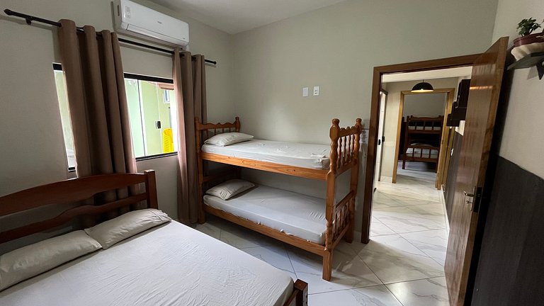 Casa c/ piscina 20 pessoas, 4 quartos c/ Ar. cond