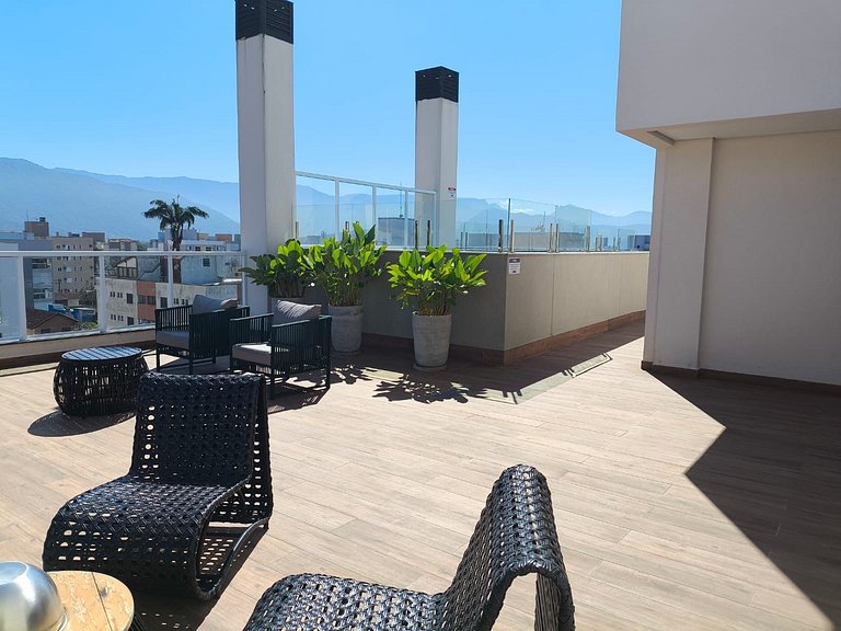 Alto Padrão Jacuzzi aquecida, piscina e 2 suítes