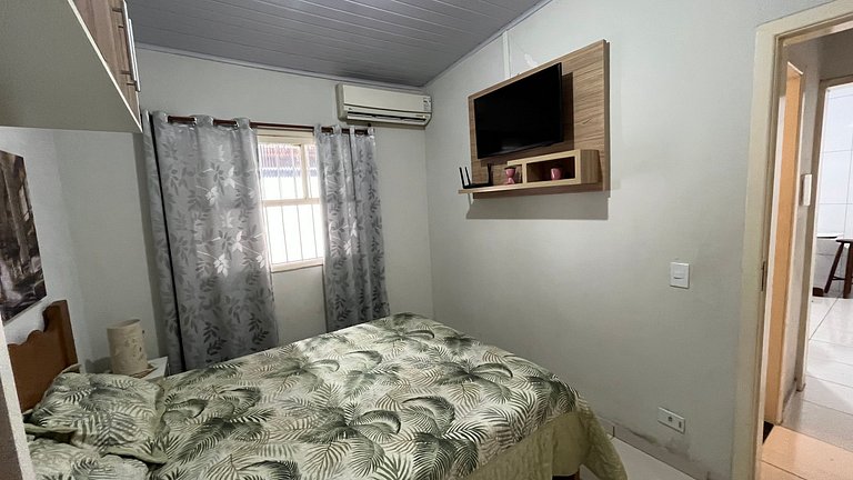 Casa 4 quarto c/ ar cond. 200 mt praia itagua