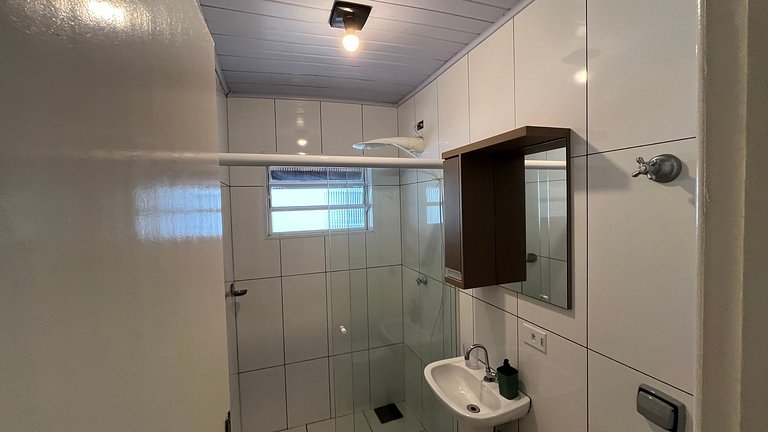 Casa 4 quarto c/ ar cond. 200 mt praia itagua