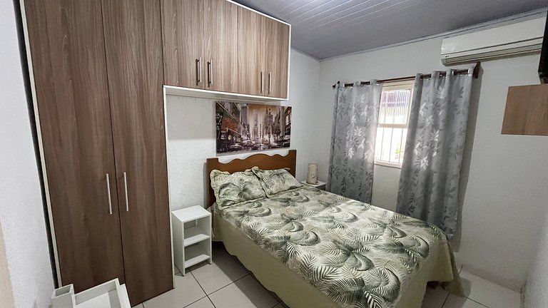 Casa 4 quarto c/ ar cond. 200 mt praia itagua