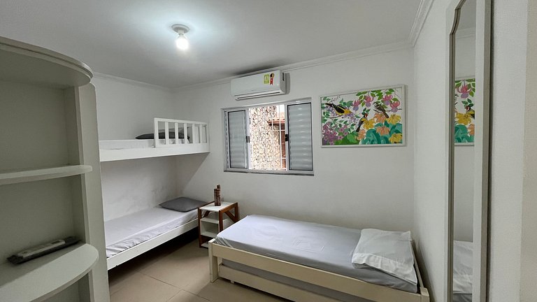 Casa 4 quarto c/ ar cond. 200 mt praia itagua